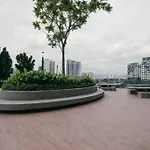 The Rest Nest Modern M Vertica 4Br Infinity Pool