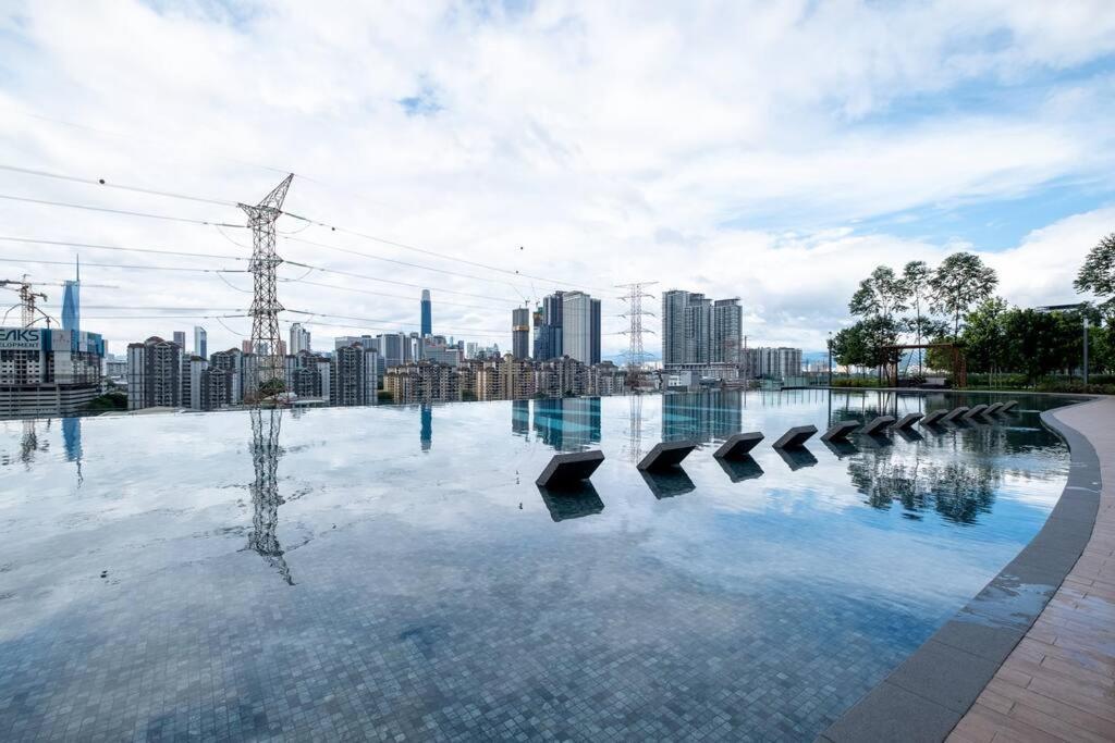 Apartment The Rest Nest Modern M Vertica 4br Infinity Pool *