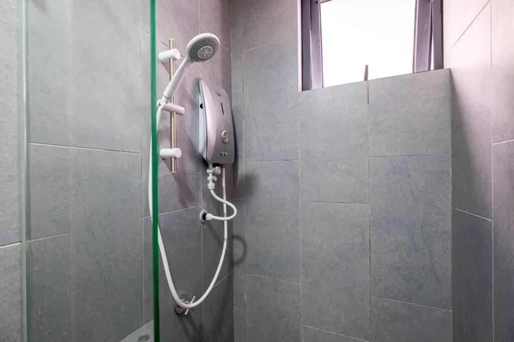 The Rest Nest Modern M Vertica 4br Infinity Pool Pangsapuri Kuala Lumpur