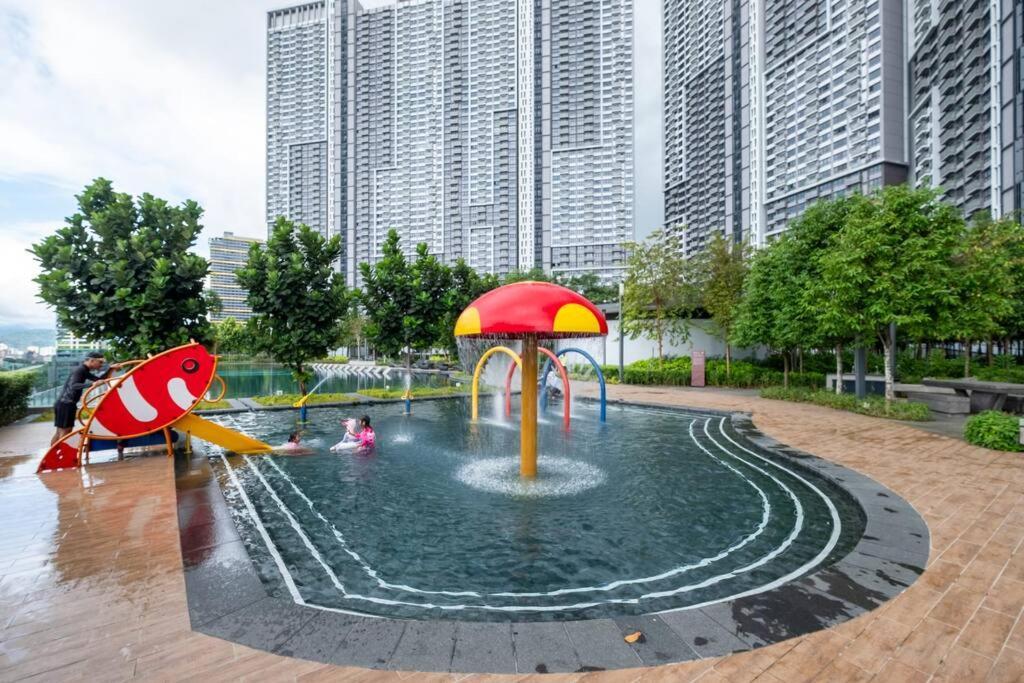 The Rest Nest Modern M Vertica 4br Infinity Pool Pangsapuri