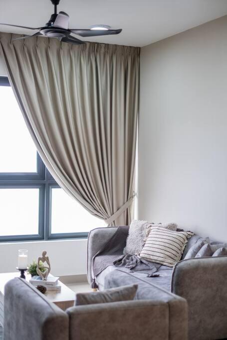 Apartment The Rest Nest Modern M Vertica 4br Infinity Pool *
