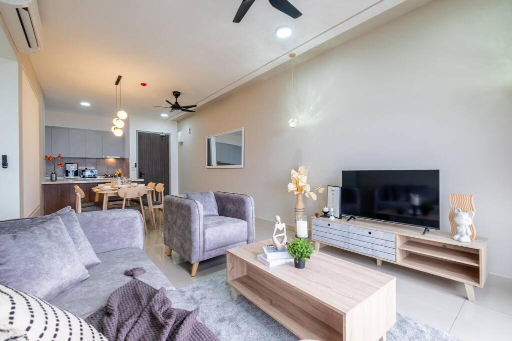 The Rest Nest Modern M Vertica 4br Infinity Pool Pangsapuri