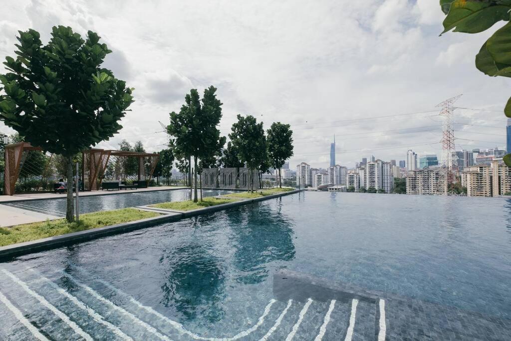 The Rest Nest Modern M Vertica 4br Infinity Pool * Kuala Lumpur