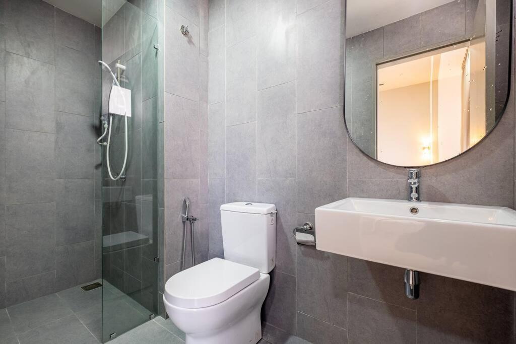 Apartment The Rest Nest Modern M Vertica 4br Infinity Pool