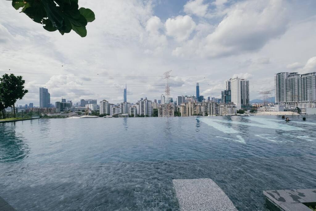 Pangsapuri The Rest Nest Modern M Vertica 4br Infinity Pool Kuala Lumpur