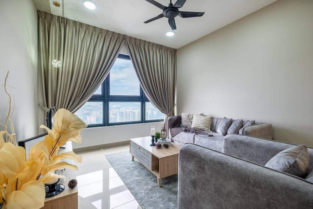 The Rest Nest Modern M Vertica 4br Infinity Pool Pangsapuri *